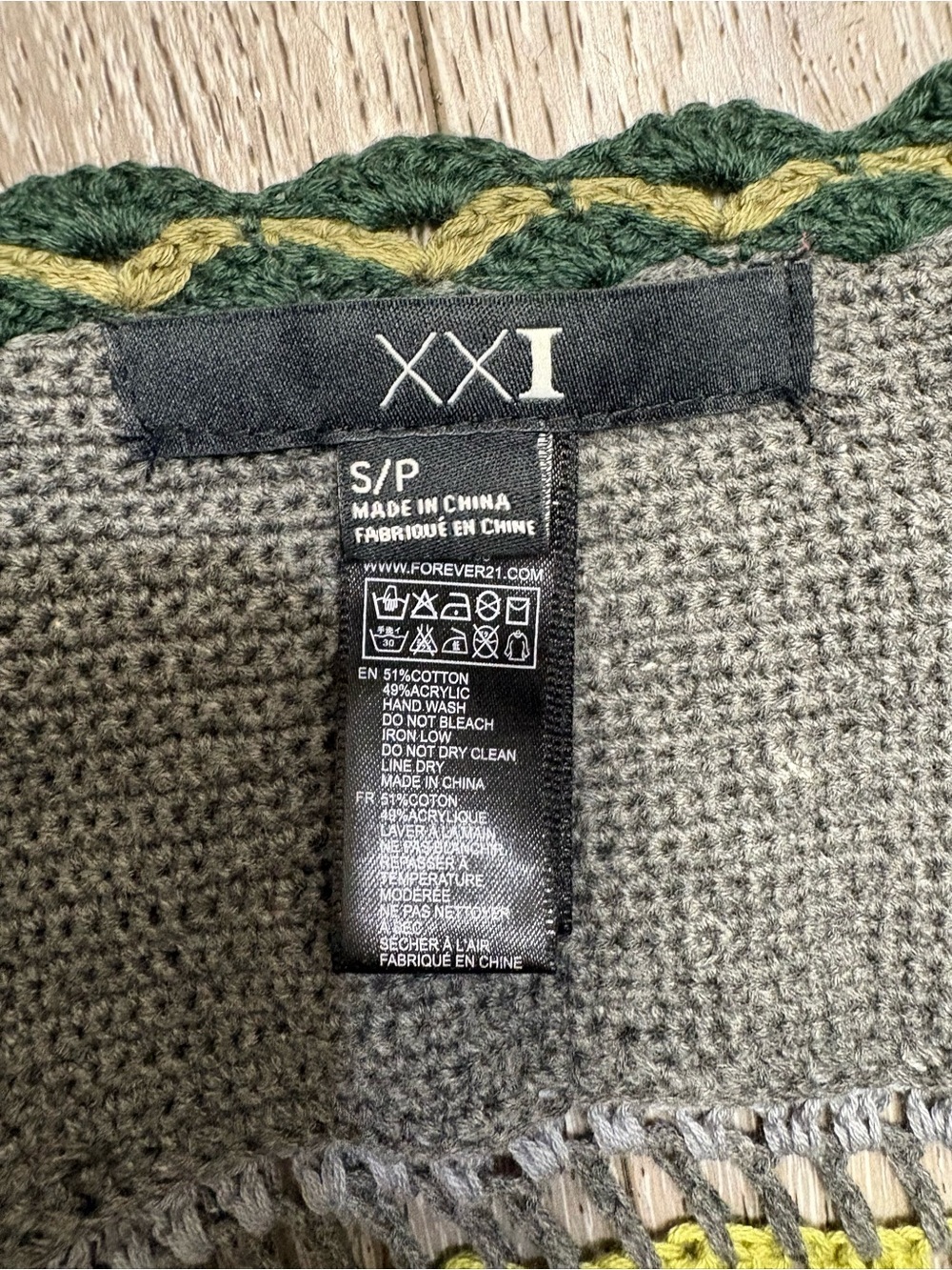 Forever 21 Multicolor Crochet-Back Knit Cardigan with Charcoal Yoke - Picture 7 of 8